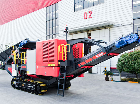 紅星履帶移動破碎篩分站，行走的破碎制砂廠！無需基建，投資成本更低！